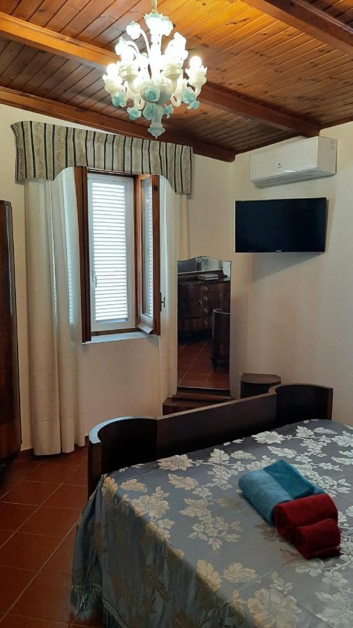 Casale Battaglini Bed & Breakfast Castelnuovo Cilento Екстериор снимка